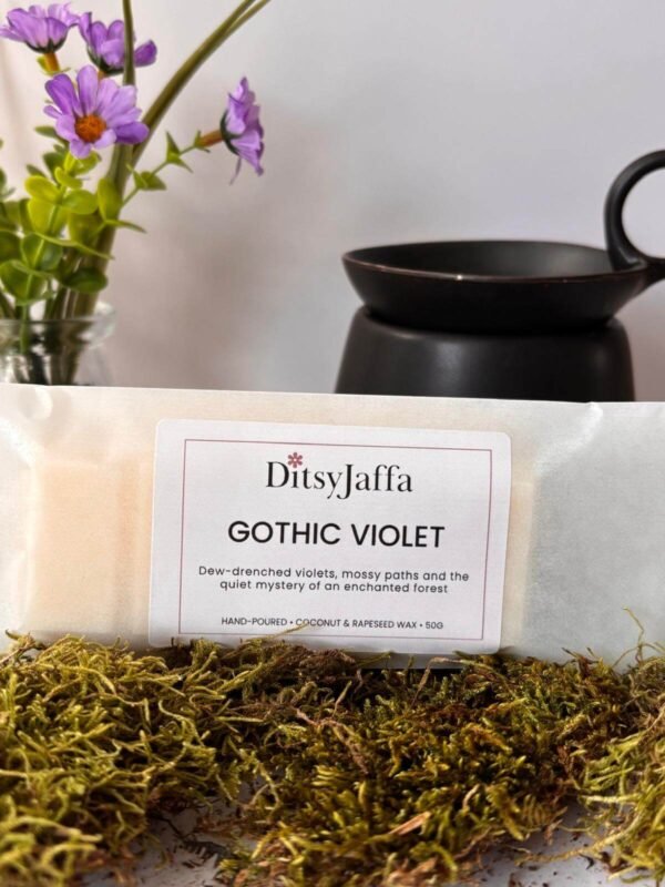 ditsyjaffa-gothic-violet-hand-poured-wax-melt.jpg DitsyJaffa Gothic Violet hand-poured wax melt snap bar in glassine bag