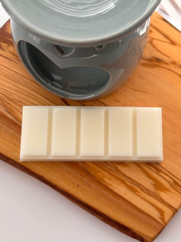 Flat lay top view of a DitsyJaffa Coffee Break wax melt snap bar