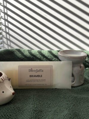 DitsyJaffa Bramble hand-poured wax melt snap bar in glassine bag